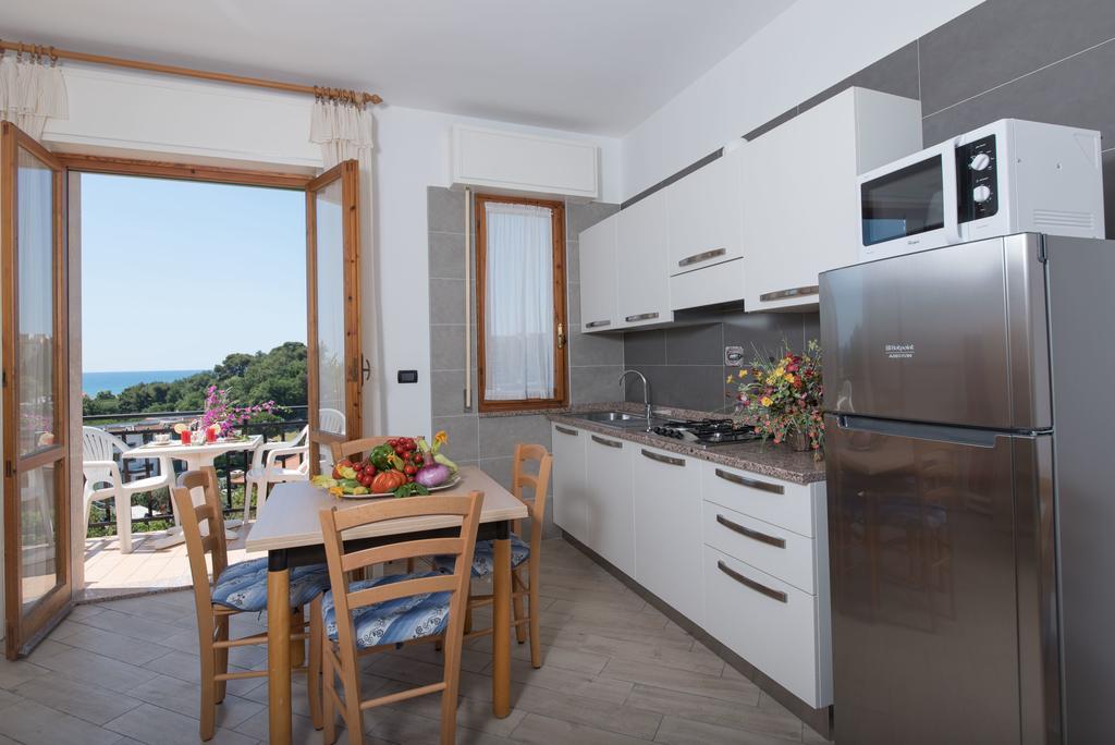 Residence Oleandro Пиетра Лигуре Стая снимка